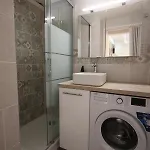 Jolie Maison De Renovee Et Climatisee, 5 Couchages, 2 Et Mezzanine, 100m De La Plage, Le Village De La Lrvm39 * Portiragnes