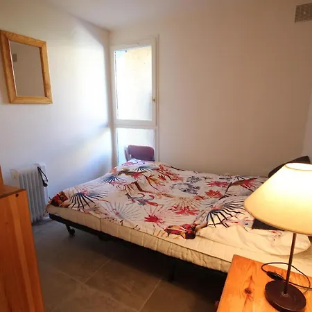 Jolie Maison De Renovee Et Climatisee, 5 Couchages, 2 Et Mezzanine, 100m De La Plage, Le Village De La Lrvm39 Portiragnes