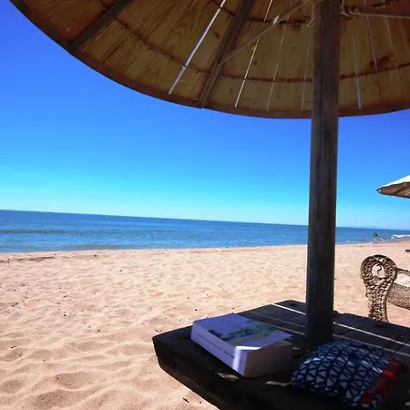 Jolie Maison De Renovee Et Climatisee, 5 Couchages, 2 Et Mezzanine, 100m De La Plage, Le Village De La Lrvm39 Villa
