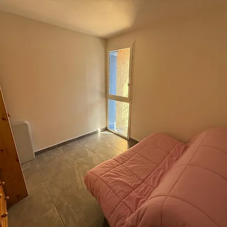 Villa Jolie Maison De Renovee Et Climatisee, 5 Couchages, 2 Et Mezzanine, 100m De La Plage, Le Village De La Lrvm39 Portiragnes